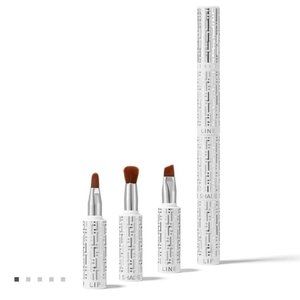 TRINNY LONDON  T-kit set of make up brushes
